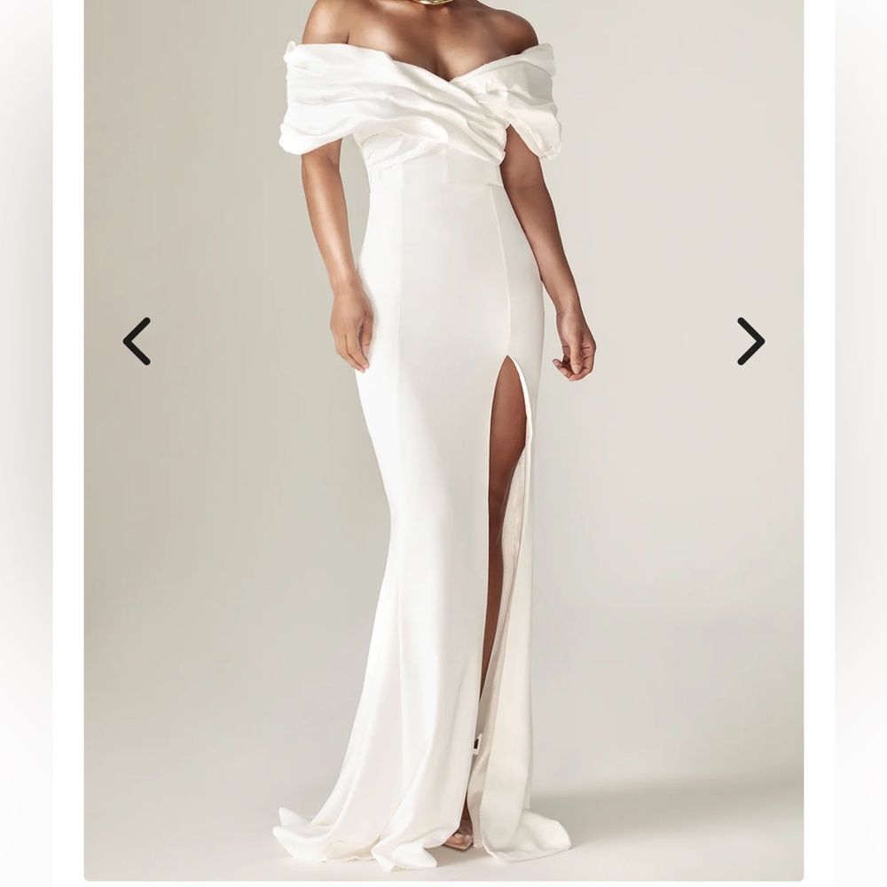 ALiava Elegant Off-Shoulder White Gown, wedding Dress, Reception Dress.